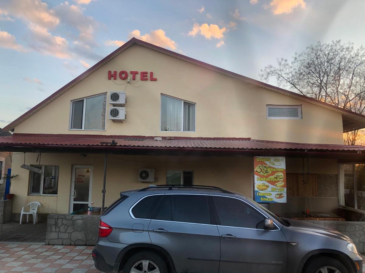 Гостиный Дом Comfort レニ  エクステリア 写真