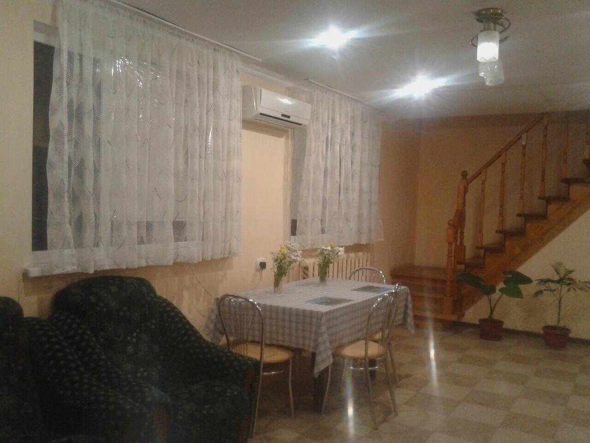 Гостиный Дом Comfort レニ  エクステリア 写真